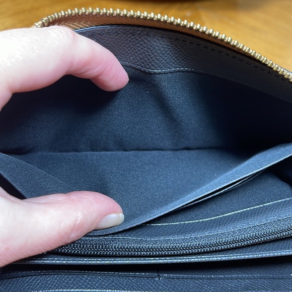 COACH Mickie Accordion Zip Leather Wallet in Brass - Picture 15 of 16